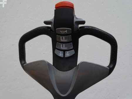 Apilador eléctrico 2017  Still EXU-H18 (3)