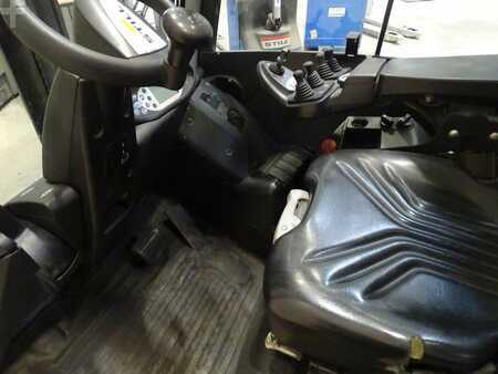 Carrelli elevatori diesel 2014  Still RX70-30 (3)