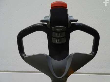 Hochhubwagen 2017  Still EXV12 (3)