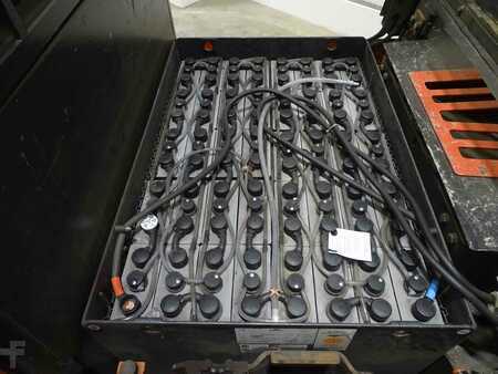Schlepper 2008  Linde P250 (4)