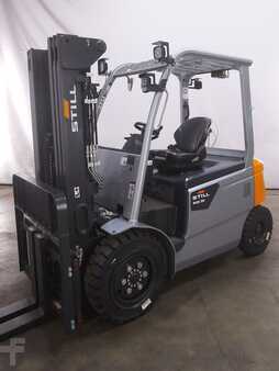 Elektro čtyřkolový VZV 2023  Still RCE30 (1)