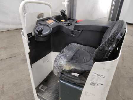 Hochhubwagen 2014  Jungheinrich ESC216 (3)