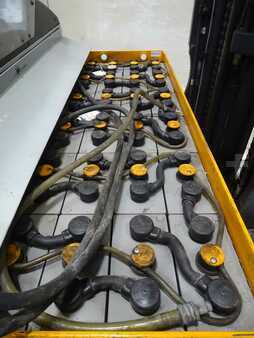 Reach Trucks 2016  Still FM-X25 (4)