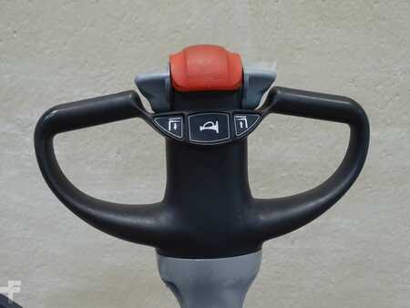 Nízkozdvižný vozík 2021  Still ECU-SF20/980MM (3)