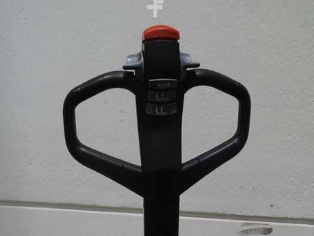 Hochhubwagen 2001  Still EGV16 (3)