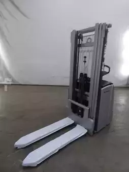 Hochhubwagen 2022  Still EXV16/BATT.NEU (1)