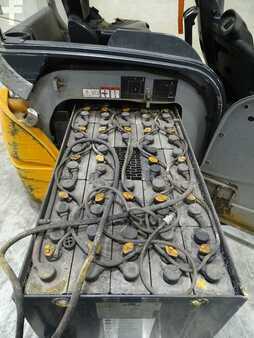 Carrelli elettrici 3 ruote 2009  Still RX20-18 (4)