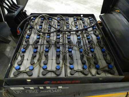 Carrelli elettrici 4 ruote 1999  Still R60-45 (4)