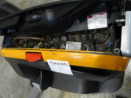 Hochhubwagen 2018  Still EXV10 (4)