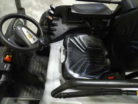 Carrelli elettrici 4 ruote 2020  Still RX60-30 (3)