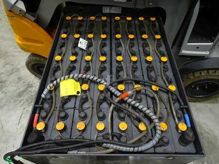 Carrelli elettrici 4 ruote 2020  Still RX60-30 (4)