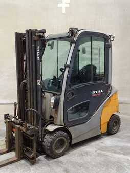 Wózki gazowe 2015  Still RX70-20T (1)