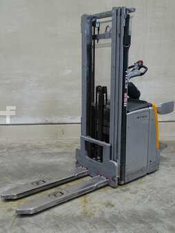 Stacker pedestre 2019  Still EXV-SF14 (1)