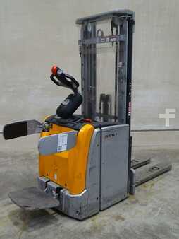Stacker pedestre 2019  Still EXV-SF14 (2)