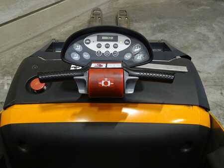 Transpaleta eléctrica 2017  Still EXU-S24/2390MM (3)