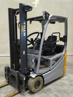 Carrelli elettrici 3 ruote 2023  Still RX20-16C (1)
