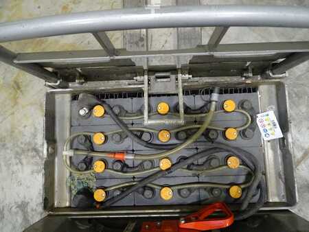 Transpaleta eléctrica 2020  Still EXU-S24/2400MM (4)