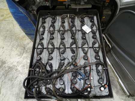 Carrelli elettrici 3 ruote 2019  Still RX20-16 (4)