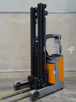 Reach Truck 2019  Still FM-X14 (1)