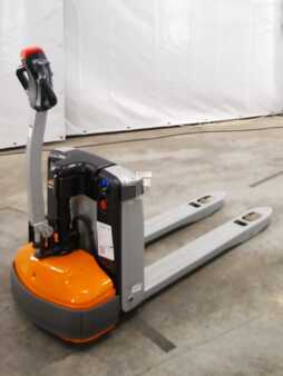 Transpallet elettrici 2024  Still ECH15 (2)