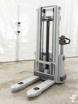 Hochhubwagen 2022  Still ECV10 (1)