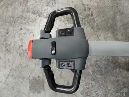 Hochhubwagen 2022  Still ECV10 (3)