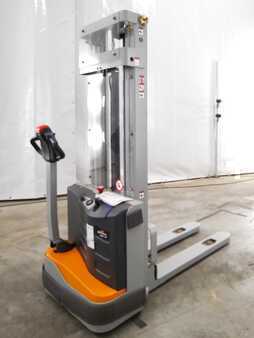 Hochhubwagen 2022  Still ECV10 (2)
