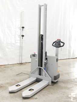 Hochhubwagen 2022  Still ECV10IC (1)