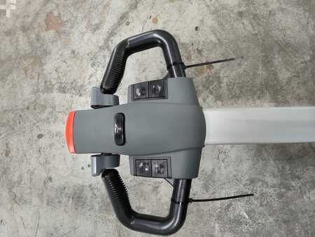 Hochhubwagen 2022  Still ECV10IC (3)