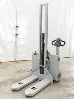 Hochhubwagen 2022  Still ECV10IC (1)