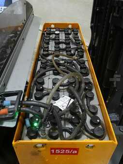Reach Truck 2019  Still FM-X14 (4)