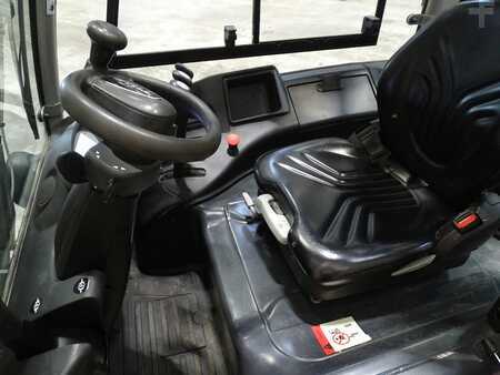 Elektro 4 Rad 2012  Still RX60-25 (3)
