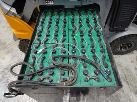 Elektro 4 Rad 2012  Still RX60-25 (4)
