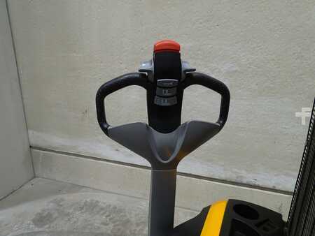 Hochhubwagen 2014  Still EXV10 (3)