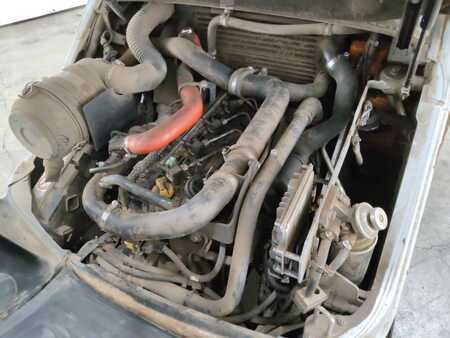 Empilhador diesel 2020  Still RX70-25 (4)