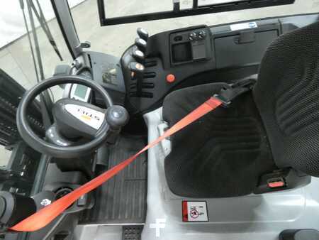 Elektromos 4 kerekű 2020  Still RX60-40/BRONZE/BATT (3)