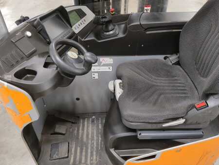 Reach Trucks 2019  Still FM-X14 (3)