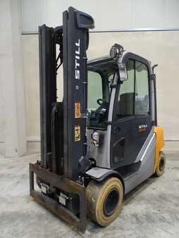 Treibgasstapler 2018  Still RX70-30T (1)