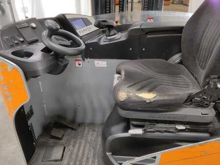 Reach Trucks 2014  Still FM-X14 (3)
