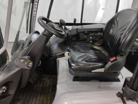 Chariots électriques à 4 roues 2017  Still RX60-50 (3)