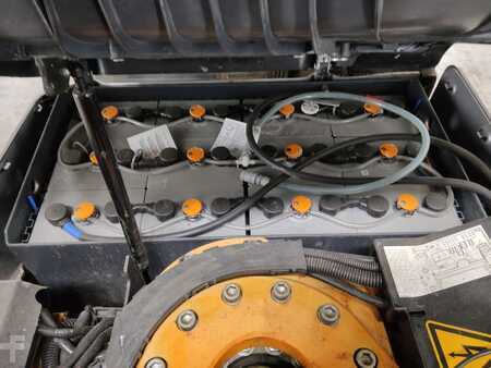 Chariots électriques à 3 roues 2019  Still RX50-13 (4)