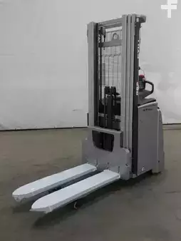 Apilador eléctrico 2022  Still EXV20I/BATT.NEU (1)