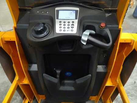 Vertikal ordreplukker 2021  Still EK-X (3)