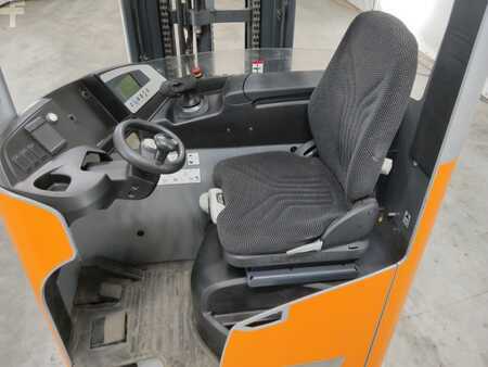 Retráctil 2019  Still FM-X17 (3)