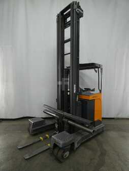 Reach Trucks 2015  Still FM-4W (1)
