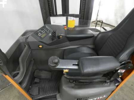 Reach Trucks 2015  Still FM-4W (3)