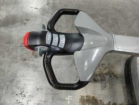 Hochhubwagen 2019  Still EXV-10 (3)