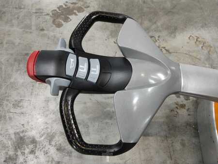 Hochhubwagen 2022  Still EXV12 (3)