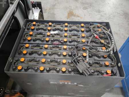 Chariots électriques à 4 roues 2019  Still RX60-30 (4)