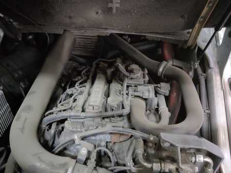 Empilhador diesel 2019  Still RX70-50 (4)